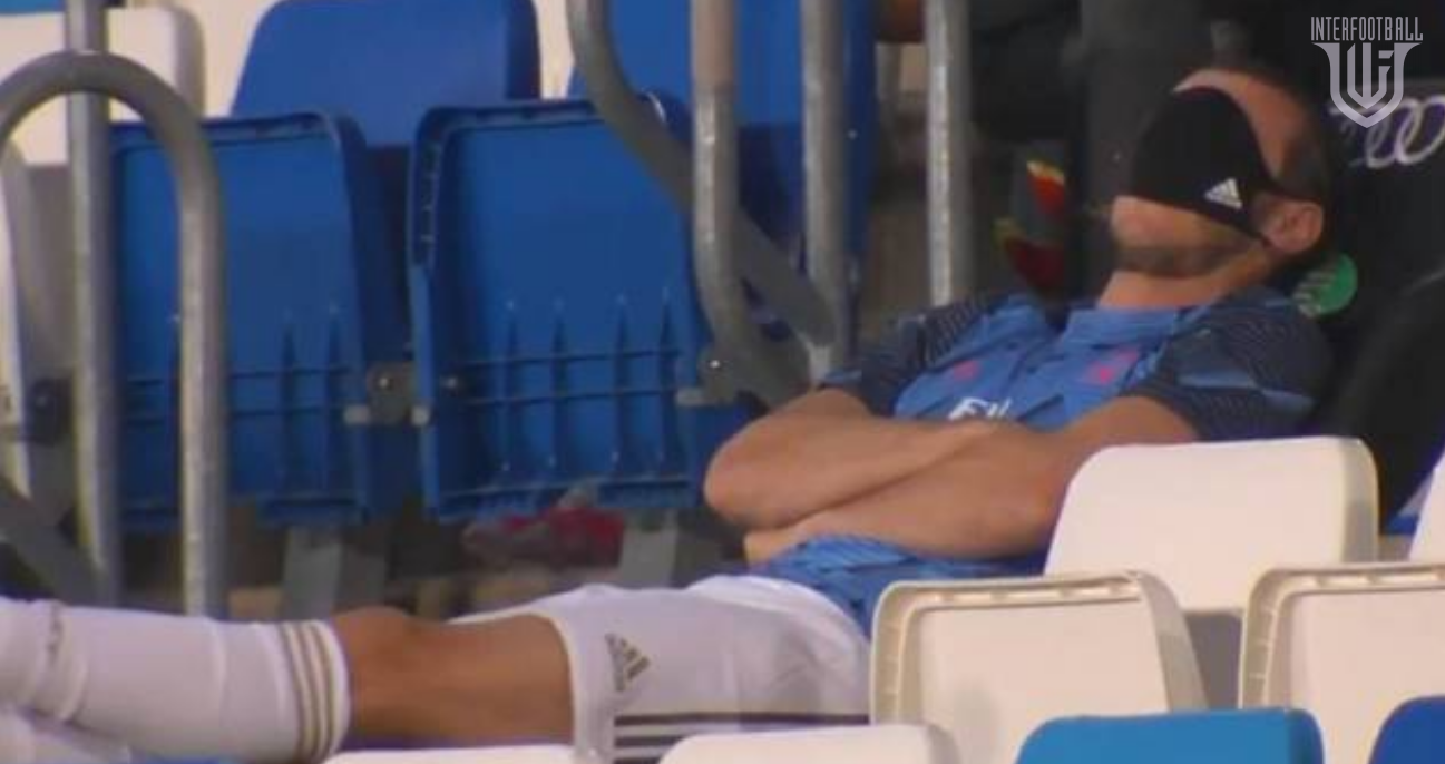 Դիմակը քաշել էր դեմքին և քնել էր․ ինչո՞վ էր զբաղված Բեյլը Ռեալի հանդիպման ընթացքում?