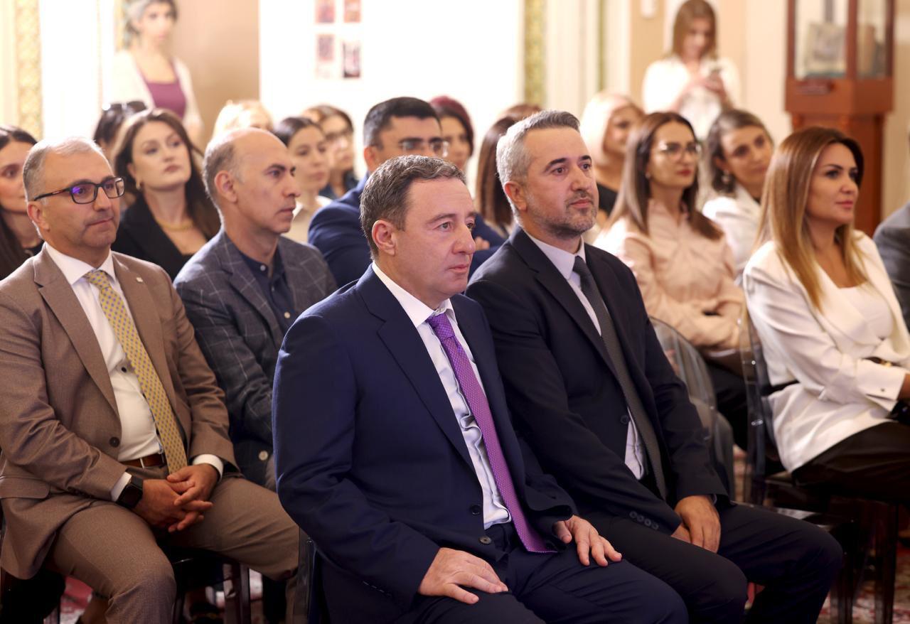 Ֆասթ Բանկը՝ Վահե Բադալյանի գլխավորությամբ, 50 միլիոն դրամի աջակցություն է ցուցաբերել Մատենադարանին