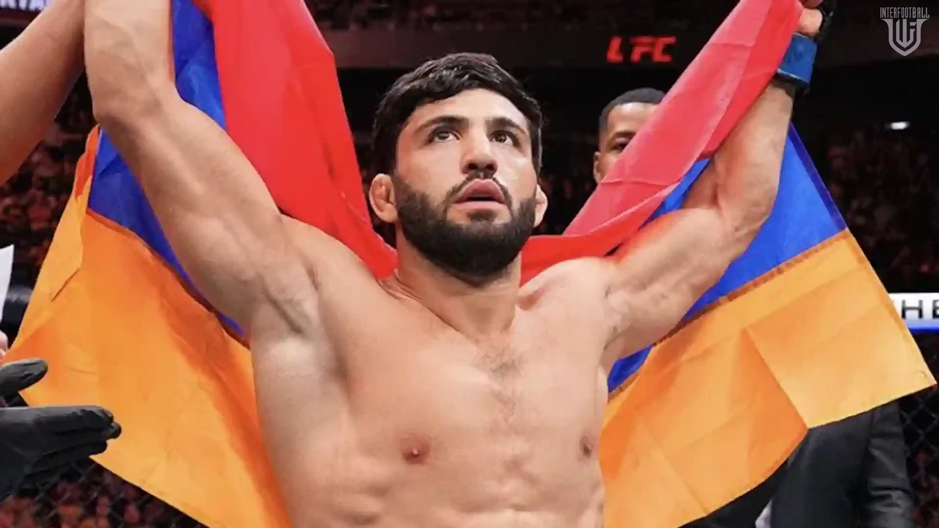 Պաշտոնական. Արման Ծառուկյանը մենամարտ կանցկացնի Երևանում 📸