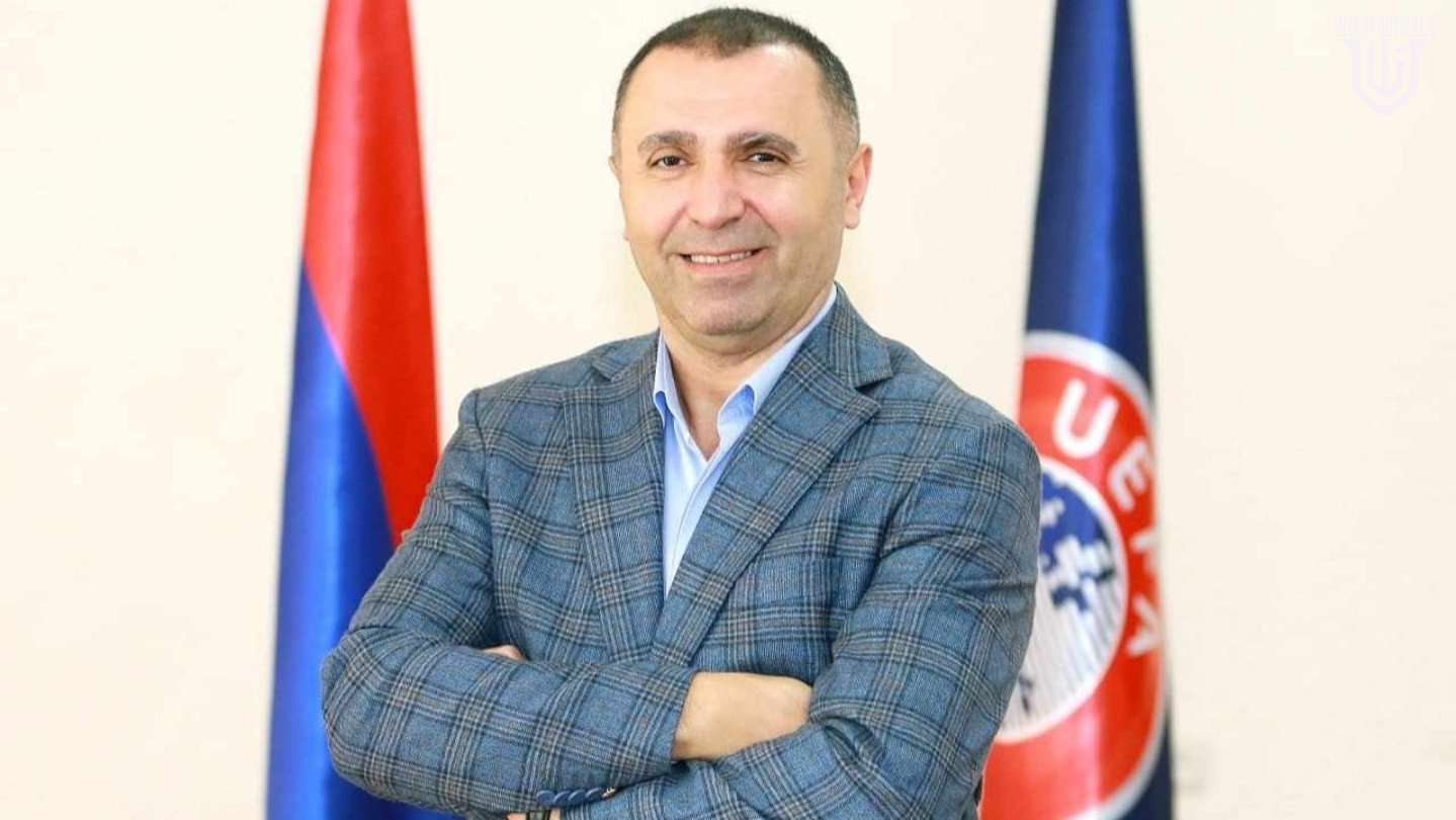 Ռուբեն Նազարեթյանը` ֆուտզալի Հայաստանի 2025թ. լավագույն մարզիչ 📸