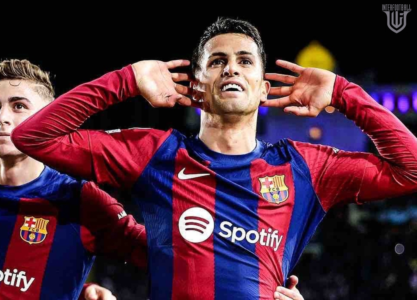 Պաշտոնական. Ժոաու Կանսելուն վերադարձավ «Բարսելոնա» 📸