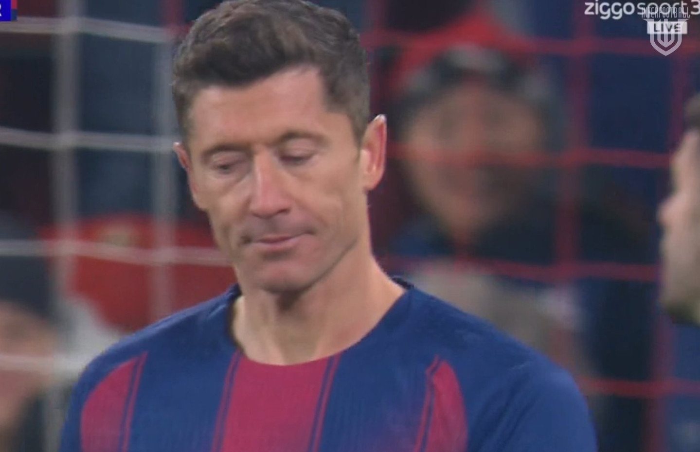 Լևանդովսկիի կարեիրայի առաջին ինքնագոլը 🎥