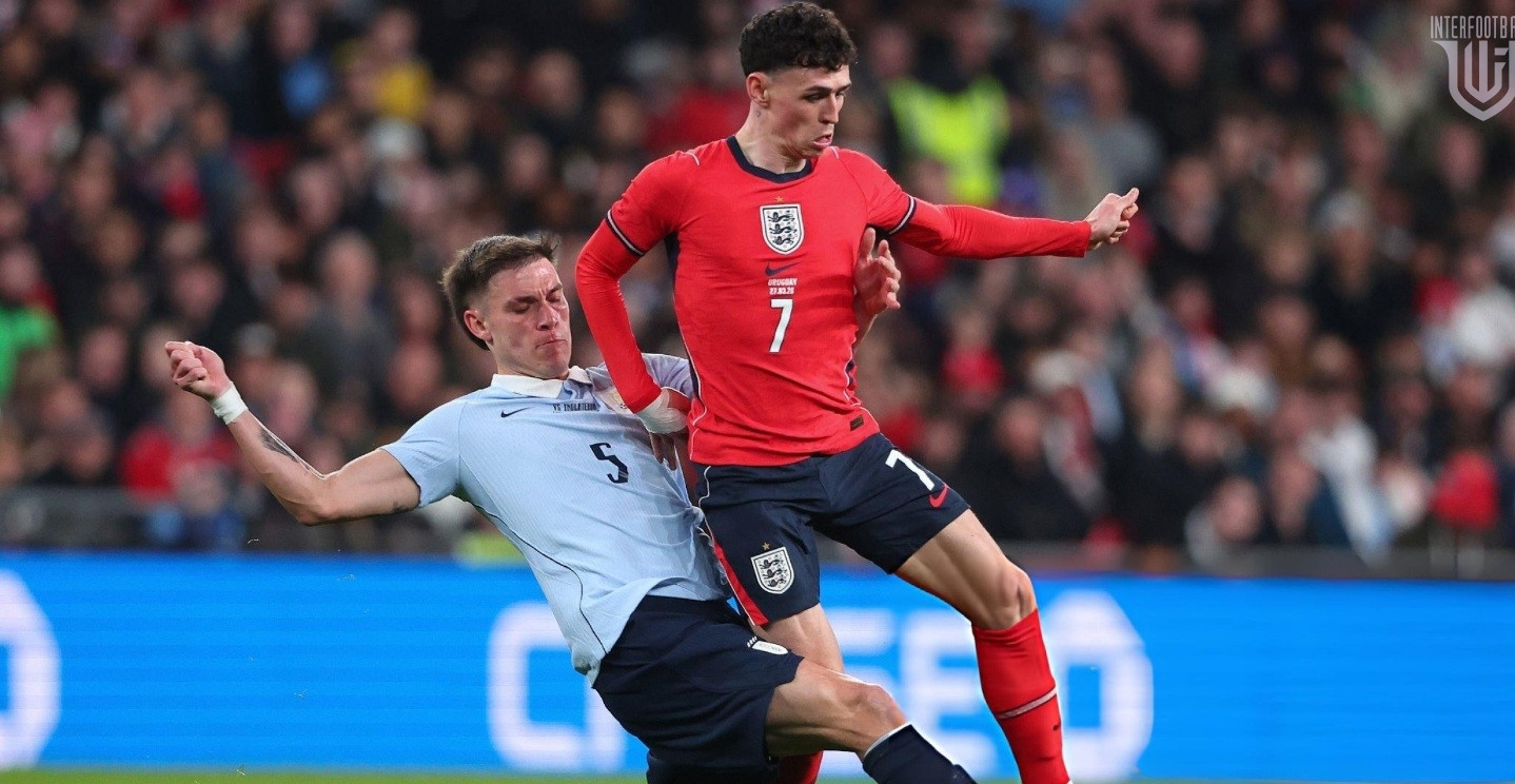 Ուրուգվայի հավաքականի ֆուտբոլիստը երկու դեղին քարտ է ստացել, բայց չի հեռացվել դաշտից 🎥